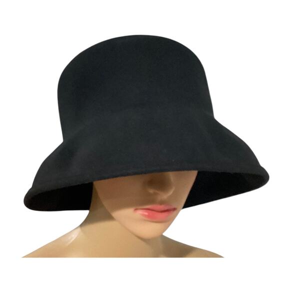 Daniele Meucci black cloche 100% wool hat solid black made in Italy - Picture 3 of 5